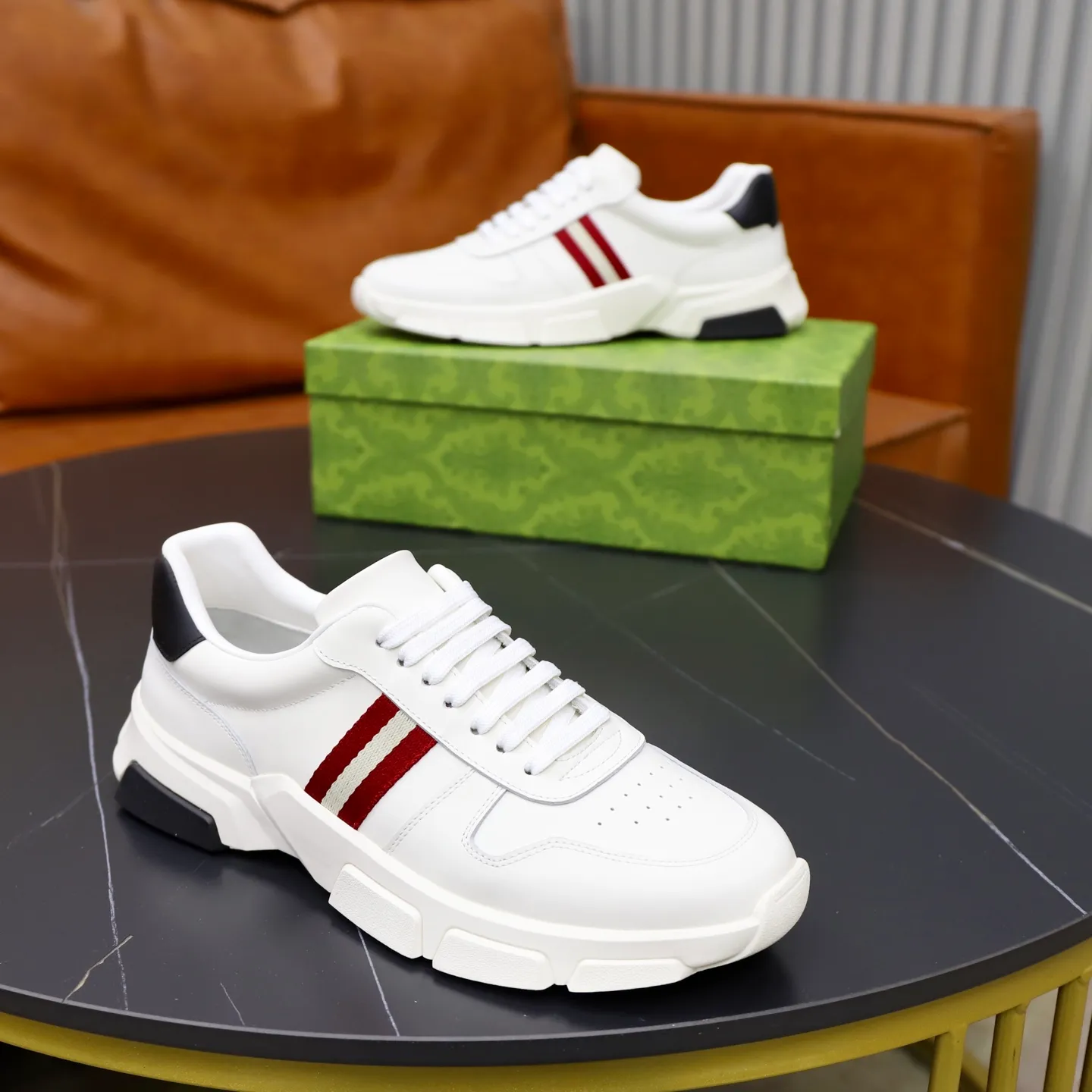 Ex-factory price: 540💰💰🙅‍♂️🙅‍♂️🙅‍♂️ Brand: GUCCI Standard code: 38-44 (45 customized) Grade: Same as the official website Material: Cowhide stitching Comfortable and breathable sheepskin lining Lightweight and wear-resistant sports outsole Style category: Men's fashionable casual shoes Running sports shoes Distinguished luxury brand elements Top luxury color: actual picture color
